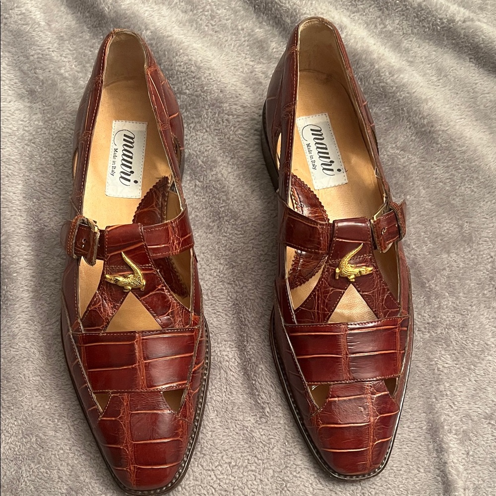 Mauri Men's Brown Crocodile-Embossed Leather T-Strap Loafers with Gold Accent